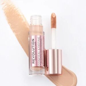 Makeup Revolution Conceal & Define Concealer C9
